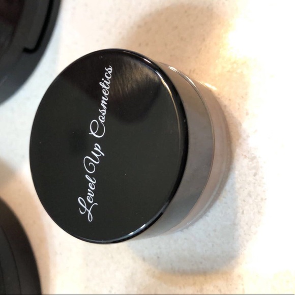Eyebrow gel Waterproof by Level Up Cosmetics - Picture 4 of 4